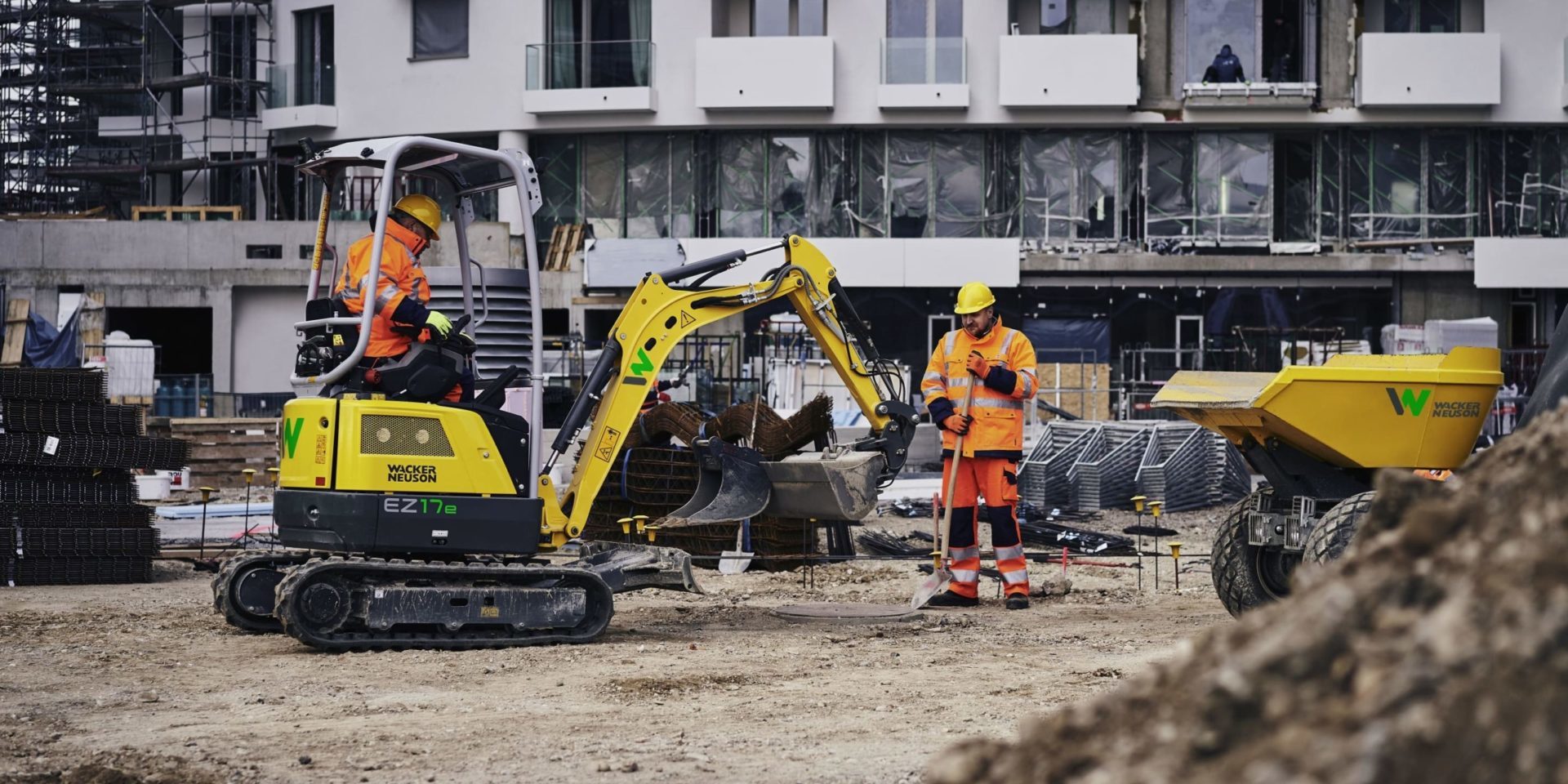 WN_EMEA_image_EZ17e_DW15e_action_01-min